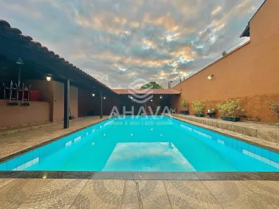 Casa com 4 Quartos à venda, 360m² no São João Batista (Venda Nova), Belo Horizonte