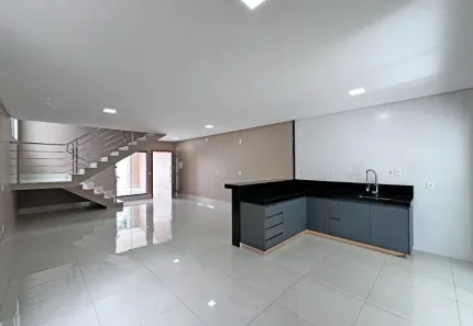 Sobrado com 3 Quartos à venda, 200m² no Jardim Atlântico, Goiânia