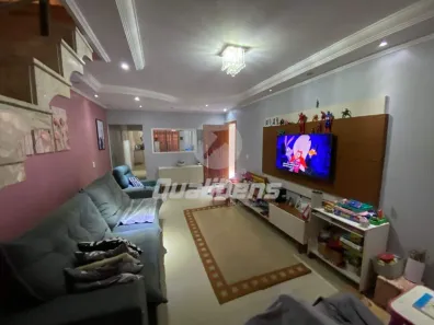 Sobrado com 3 Quartos à venda, 207m² no Parque São Vicente, Mauá