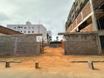 Galpão/Depósito/Armazém para alugar, 495m² no Centro, Montes Claros
