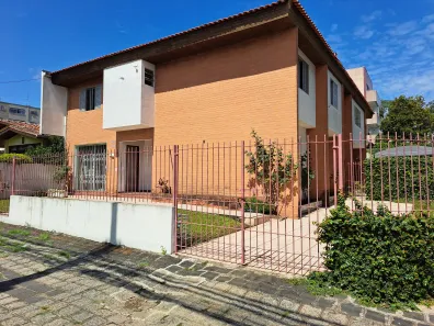 Imóvel Comercial com 6 Quartos à venda, 426m² no Água Verde, Curitiba