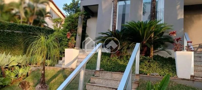 Casa com 7 quartos — Estoril, Belo Horizonte