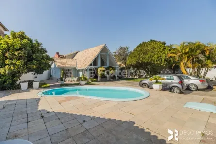 Casa com 5 Quartos à venda, 291m² no Guarujá, Porto Alegre