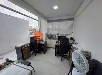 Sala Comercial à venda, 28m² no Sagrada Família, Belo Horizonte