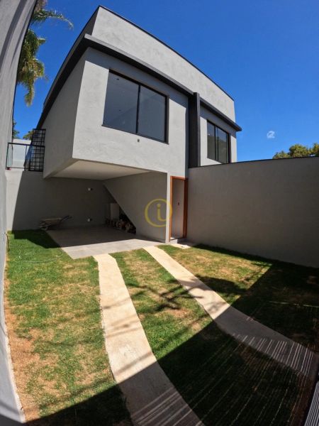 Casa com 3 quartos — Trevo, Belo Horizonte