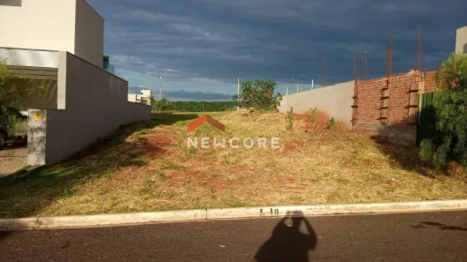 Lote/Terreno à venda, 300m² no Residencial Villa de León, Piratininga