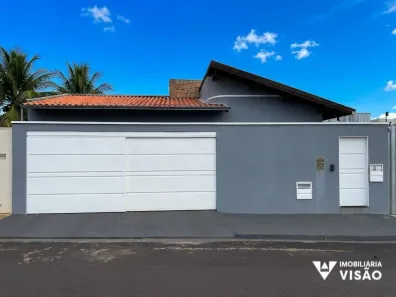 Casa com 3 Quartos para alugar, 250m² no Jardim São Bento, Uberaba
