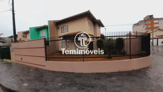 Sobrado com 3 Quartos à venda, 130m² no Guanabara, Joinville