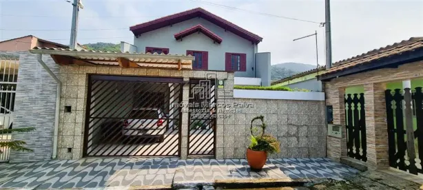 Sobrado com 4 Quartos à venda, 124m² no Vila Sao Paulo, Mongaguá