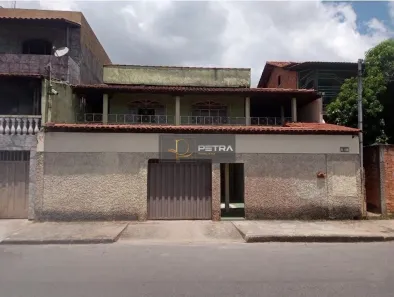 Casa com 3 Quartos à venda, 360m² no Petrolândia, Contagem