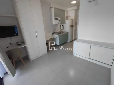 Apartamento com 1 Quarto para alugar, 25m² no Vila Firmiano Pinto, São Paulo