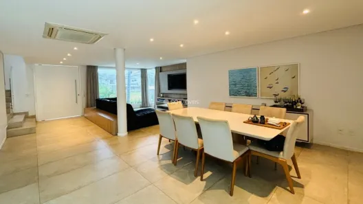 Casa com 3 Quartos à venda, 450m² no Jurerê Internacional, Florianópolis