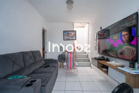 Casa com 2 Quartos à venda, 180m² no Jardim São Roque, São Paulo