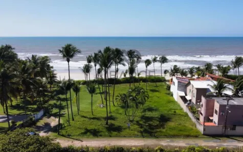 Lote/Terreno à venda, 560m² no Olivença, Ilhéus