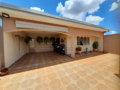 Casa com 2 Quartos à venda, 134m² no Jardim Europa (Vila Xavier), Araraquara