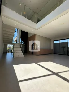 Sobrado com 3 Quartos à venda, 223m² no Granja Marileusa, Uberlândia