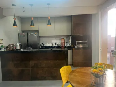 Casa de Condomínio com 3 Quartos à venda, 117m² no Jardim Inconfidência, Uberlândia