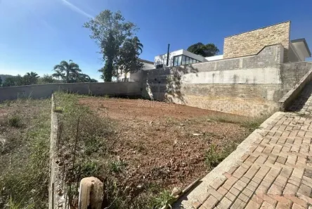 Lote/Terreno à venda, 370m² no Parque Jardim da Serra, Juiz de Fora