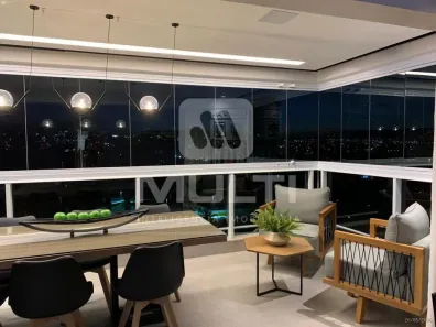 Apartamento com 3 Quartos para alugar, 142m² no Patrimônio, Uberlândia
