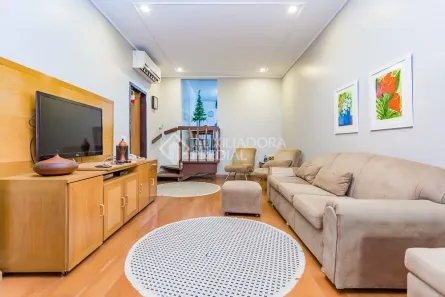 Casa com 3 Quartos à venda, 140m² no Passo da Areia, Porto Alegre
