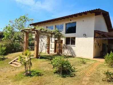 Sobrado com 3 Quartos para venda ou aluguel, 281m² no Chapada dos Guimarães, Chapada dos Guimarães