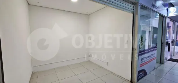 Ponto Comercial para alugar, 12m² no Centro, Uberlândia