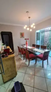 Imóvel Comercial com 3 Quartos à venda, 173m² no Santa Mônica, Uberlândia
