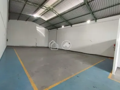 Galpão/Depósito/Armazém para alugar, 300m² no Ressaca, Contagem