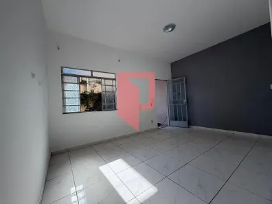 Casa com 3 Quartos para alugar, 100m² no São Francisco, Belo Horizonte