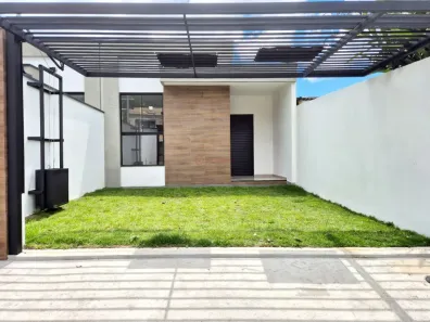 Casa com 2 Quartos à venda, 60m² no São Pedro, Juiz de Fora