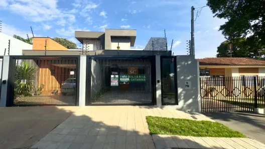 Casa com 3 Quartos à venda, 100m² no Vila Santa Izabel, Maringá
