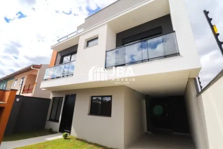 Sobrado com 3 Quartos à venda, 131m² no Guaíra, Curitiba