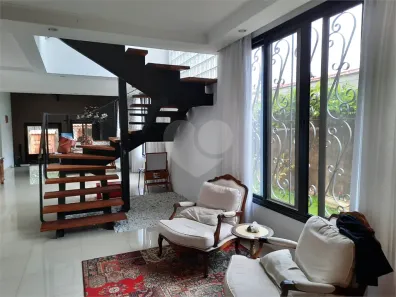 Casa com 5 Quartos à venda, 400m² no Jardim Santa Helena, São Paulo