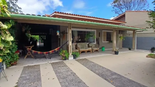 Casa com 2 Quartos à venda, 161m² no Jardim Porto Novo, Caraguatatuba