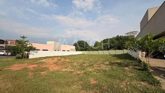 Lote/Terreno à venda, 692m² no Residencial Aruanã, Goiânia