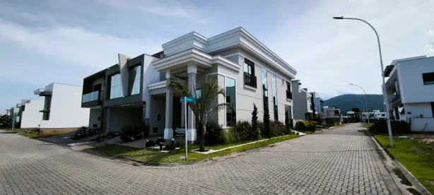 Casa de Condomínio com 3 Quartos à venda, 153m² no Beira Rio, Biguaçu