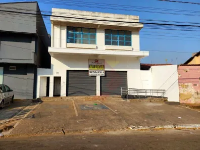 Prédio Comercial para alugar, 400m² no Setor Urias Magalhães, Goiânia