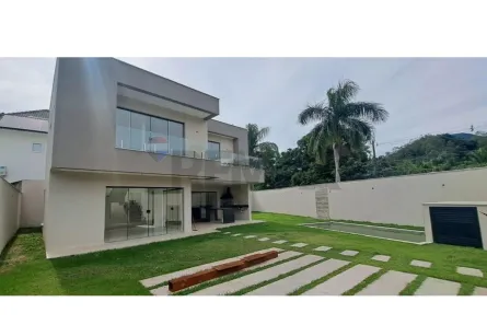 Casa de Condomínio com 3 Quartos à venda, 185m² no Guaratiba, Rio de Janeiro