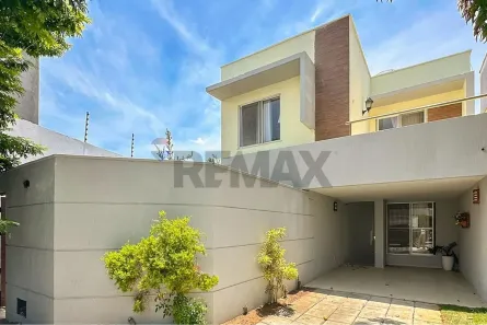 Casa de Condomínio com 2 Quartos para alugar, 300m² no SIM, Feira de Santana