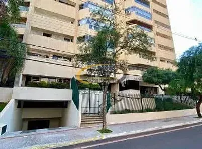 Apartamento com 3 Quartos à venda, 147m² no Centro, Londrina