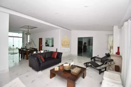 Casa com 4 Quartos à venda, 450m² no Mangabeiras, Belo Horizonte