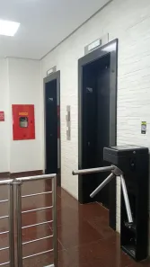 Sala Comercial para alugar, 200m² no Centro Histórico, Porto Alegre