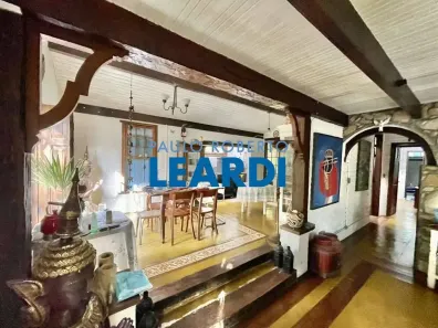 Casa de Condomínio com 4 Quartos para alugar, 440m² no Moinho Velho, Embu das Artes