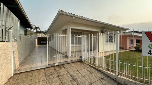 Casa com 3 Quartos à venda, 235m² no Ponta de Baixo, São José