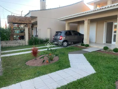 Sobrado com 3 Quartos à venda, 158m² no Atlântida-Sul, Osório