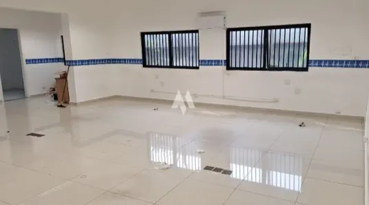 Ponto Comercial para alugar, 382m² no Boqueirão, Santos