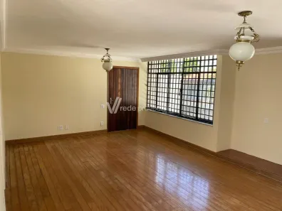 Sobrado com 4 Quartos à venda, 233m² no Jardim Chapadão, Campinas