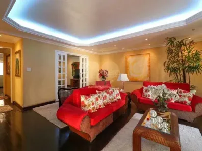Casa com 4 Quartos à venda, 225m² no Jardim Trussardi, São Paulo