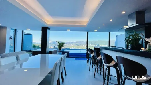 Casa com 4 Quartos à venda, 285m² no Trindade, Florianópolis