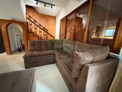 Casa com 3 Quartos para alugar, 100m² no Alto, Teresópolis